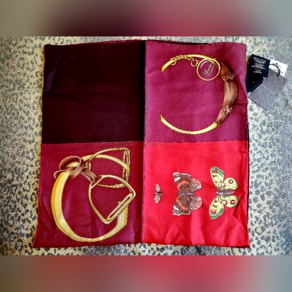 NWT Gucci Silk Scarf with box - Picture 11 of 13